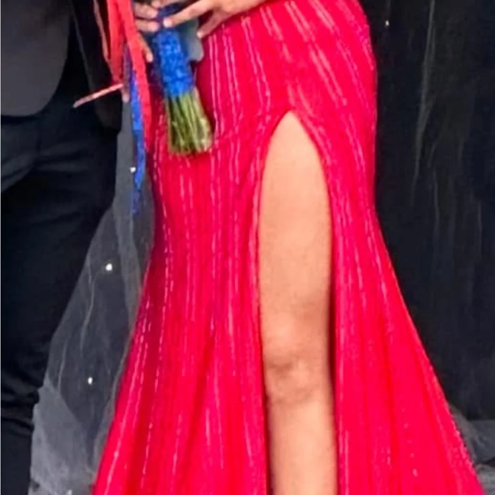 Sherri Hill Red Prom Dress - Picture 4 of 9